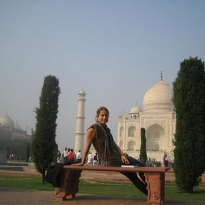 Meet your Posher, Elisa